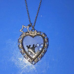 betsey johnson necklace